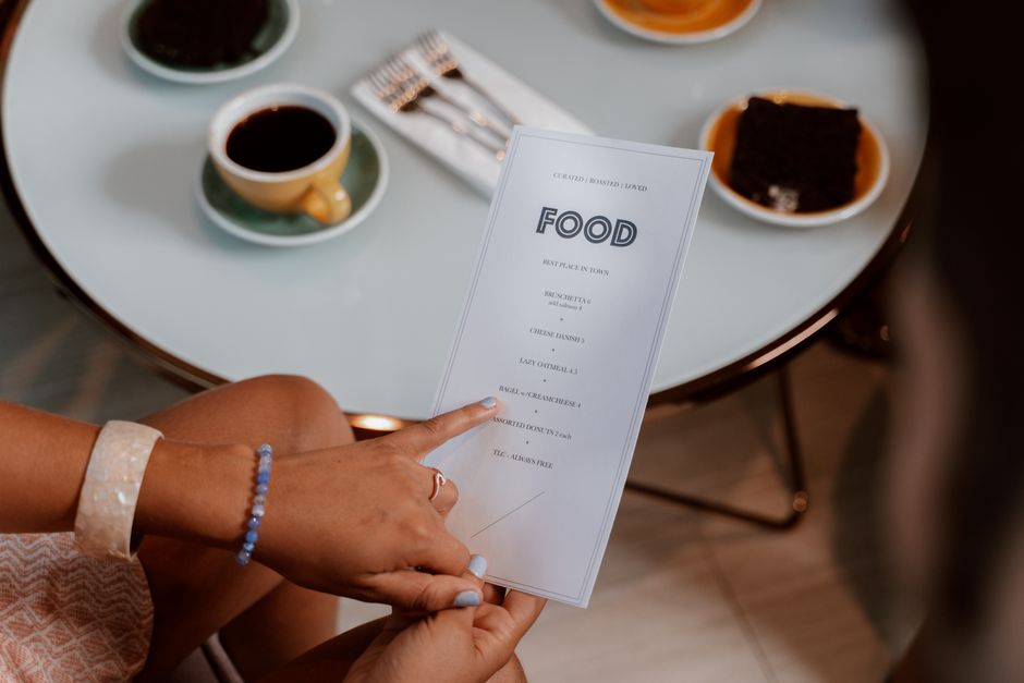 How Do I Choose a Nearby Sit-Down Restaurant for My Occasion?