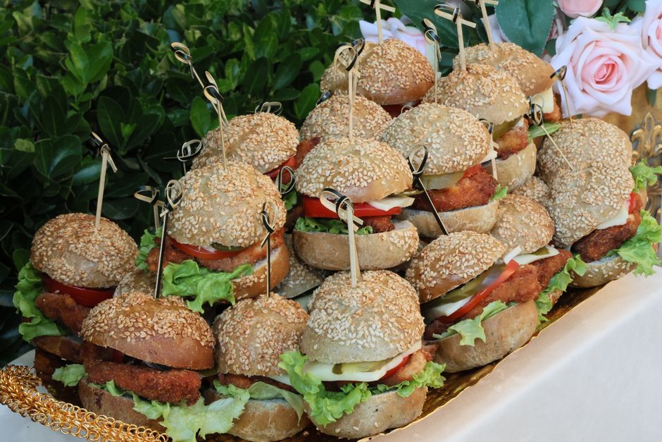 What Fast, Make-Ahead Appetizers Stay Appealing Without Using the Oven?