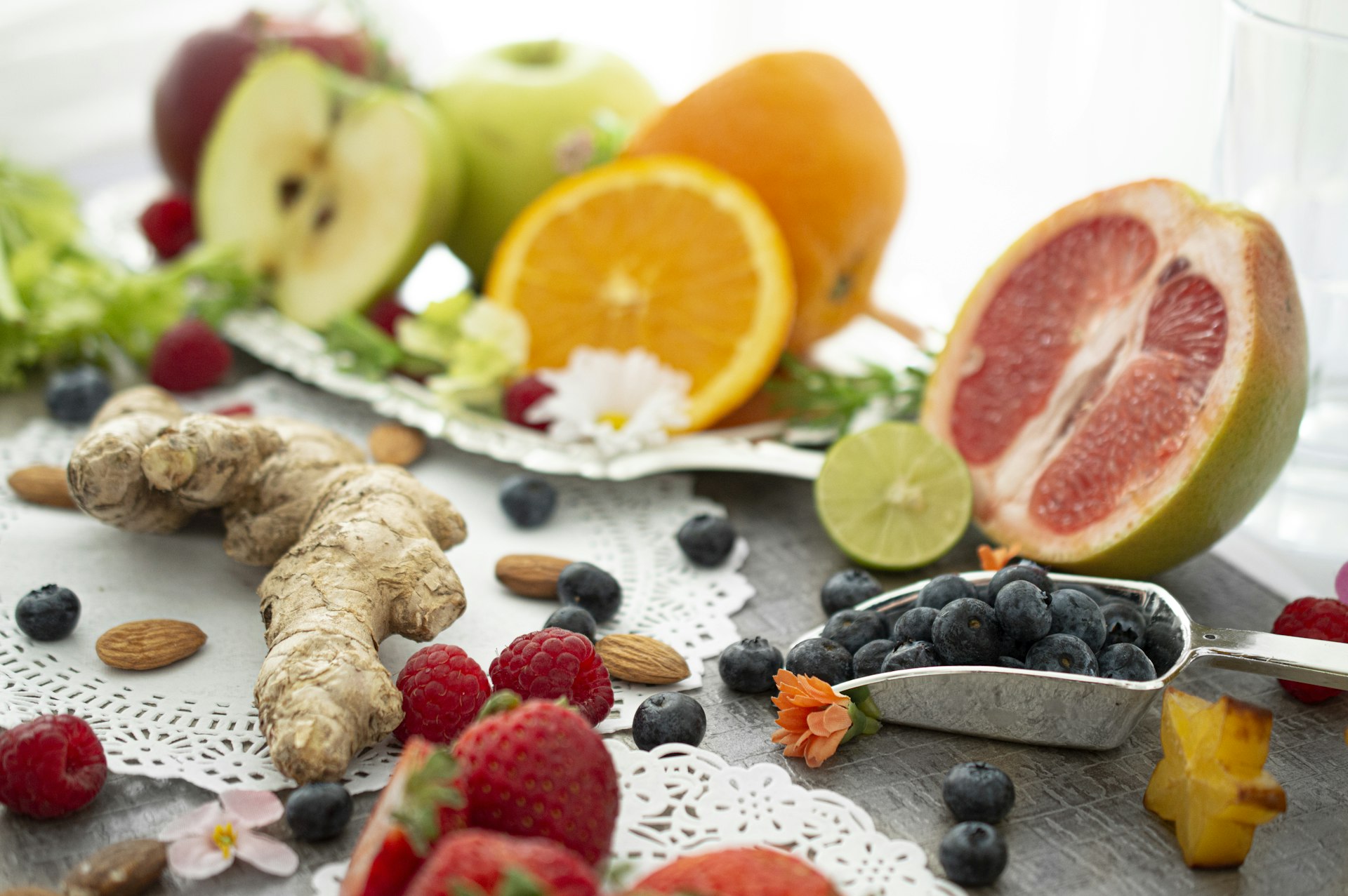 Exploring the Benefits and Risks of a Raw Food Diet: What You Need to Know