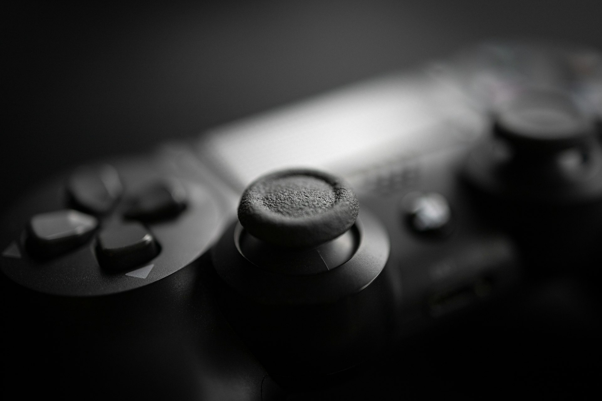 Nostalgia-Driven Gaming Consoles: The Resurgence of Classic Play in a Modern World